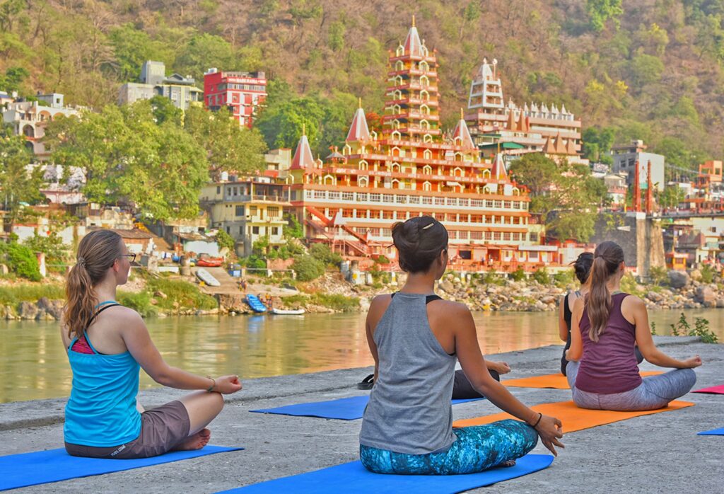 200 hour Ayurveda yoga teacher training in India